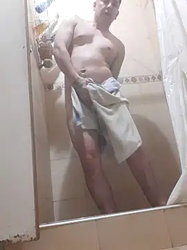 Snapshot of TuBandi2 chatting on 11/07/25, 01:16 TuBandi2 online show from 11/07/25, 01:16