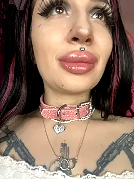 Molly  Moon online show from 12/05/24, 08:33