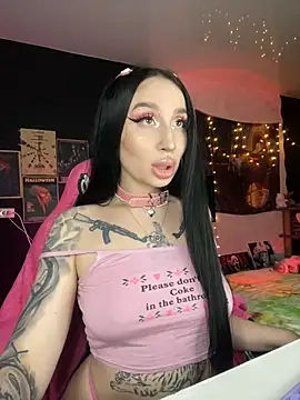 Molly  Moon online show from 12/10/24, 05:39