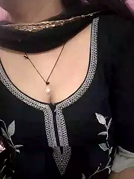 Snapshot of Cute_nidhi chatting on 12/04/24, 05:49 Cute nidhi online show from 12/04/24, 05:49