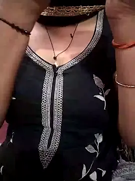 Snapshot of Cute_nidhi chatting on 12/29/24, 03:11 Cute nidhi online show from 12/29/24, 03:11
