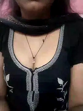 Snapshot of Cute_nidhi chatting on 01/04/25, 05:27 Cute nidhi online show from 01/04/25, 05:27