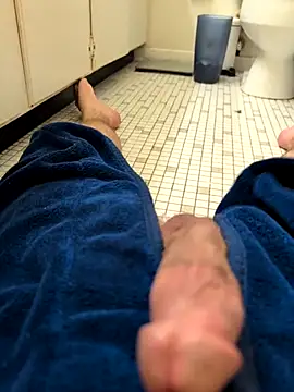 RandomGuy420lol online show from 11/19/25, 08:25