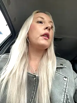 MerlinDave online show from 09/28/25, 01:44