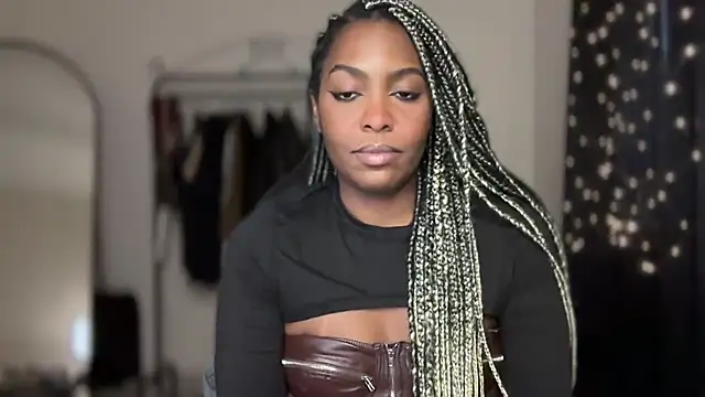 Snapshot of marisilva_br chatting on 11/04/25, 08:30 marisilva br online show from 11/04/25, 08:30