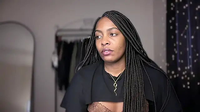 Snapshot of marisilva_br chatting on 12/05/25, 03:30 marisilva br online show from 12/05/25, 03:30