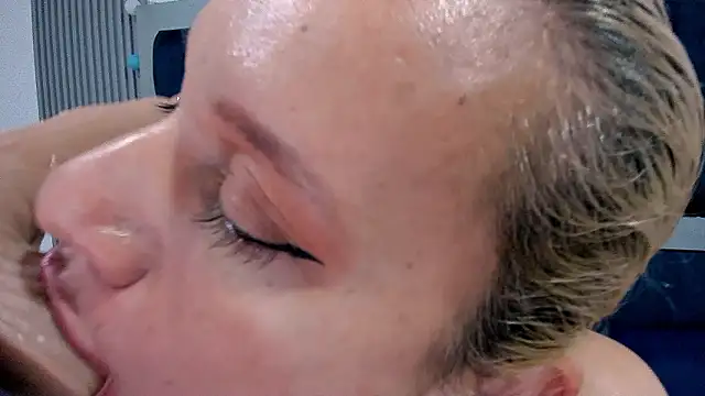 Snapshot of sofia_mature chatting on 12/09/24, 12:40 sofia mature online show from 12/09/24, 12:40