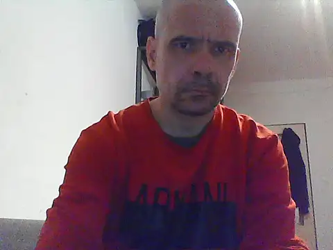 Snapshot of Franc113 chatting on 12/21/25, 07:43 Franc113 online show from 12/21/25, 07:43