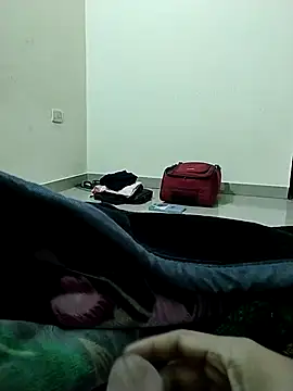 sri995955 online show from 02/13/25, 12:32