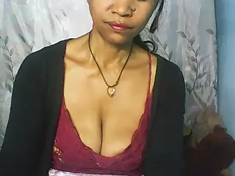 nene belle online show from 02/05/25, 04:06