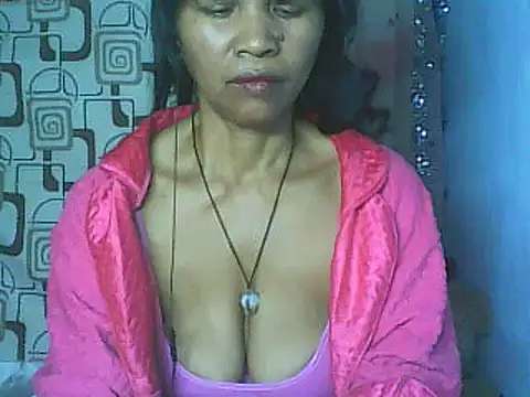 Snapshot of nene_belle chatting on 06/04/26, 06:47 nene belle online show from 06/04/26, 06:47