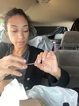 starrynikki online show from 12/02/24, 07:27