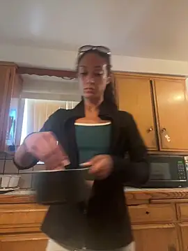 starrynikki online show from 09/14/25, 06:07