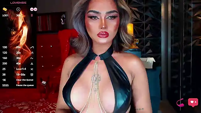 Snapshot of NatalyaFox chatting on 10/10/25, 06:45 NatalyaFox online show from 10/10/25, 06:45