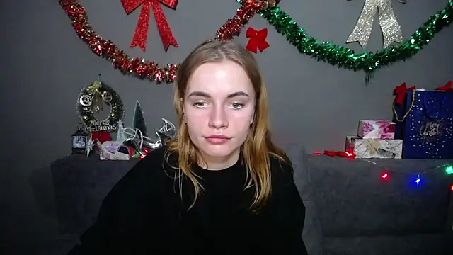Snapshot of MargaritaKiss chatting on 12/15/25, 07:29 MargaritaKiss online show from 12/15/25, 07:29
