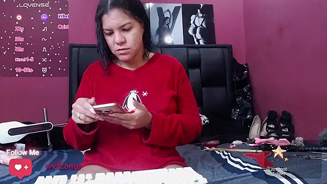 Snapshot of Karly_Grey_s chatting on 06/17/26, 02:18 Karly Grey s online show from 06/17/26, 02:18