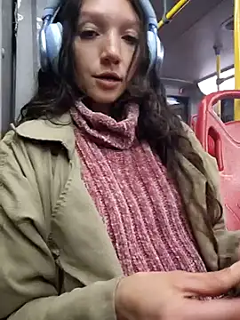 Lucy cole online show from 03/04/25, 11:43