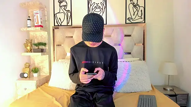 SexyJuliii21 online show from 09/25/25, 08:23