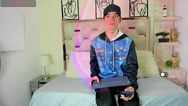 SexyJuliii21 online show from 09/28/25, 09:09