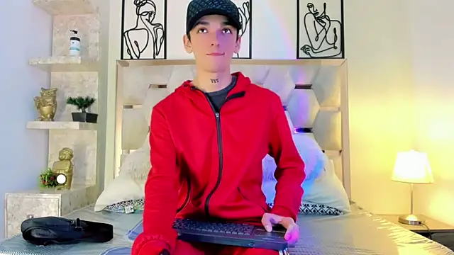 SexyJuliii21 online show from 10/02/25, 08:38