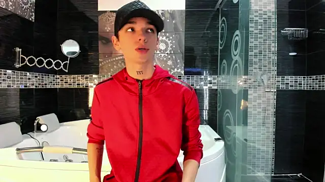 SexyJuliii21 online show from 10/03/25, 09:23