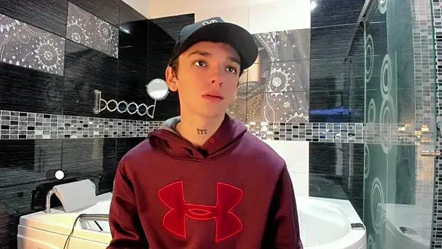 SexyJuliii21 online show from 10/07/25, 09:34