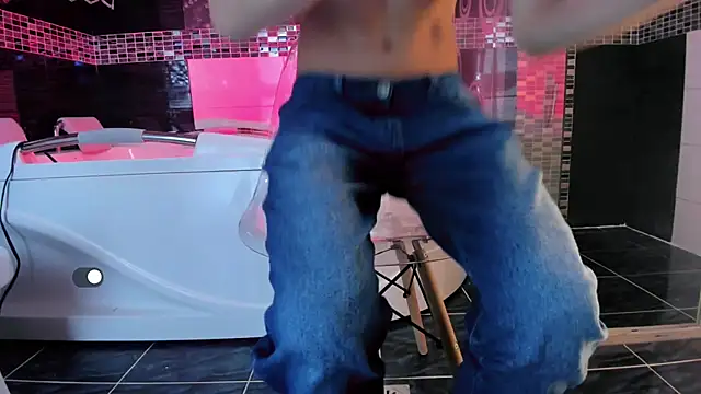 SexyJuliii21 online show from 10/08/25, 09:45