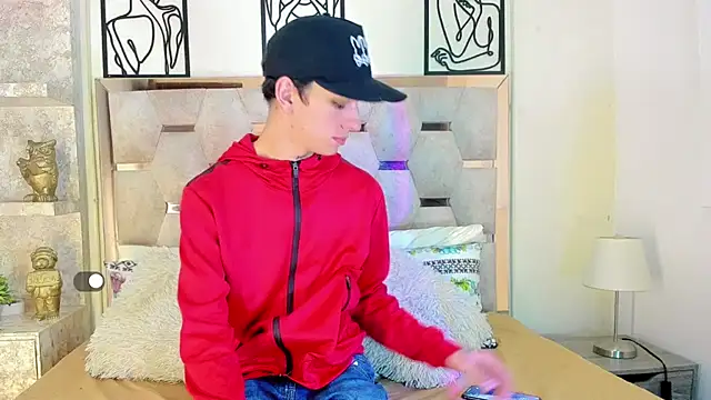 SexyJuliii21 online show from 10/09/25, 09:57