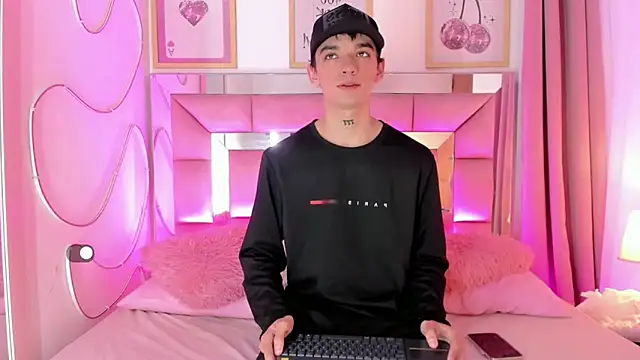 SexyJuliii21 online show from 11/04/25, 10:42