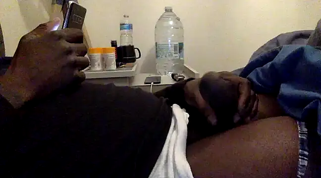 Snapshot of bigblackdick8inc chatting on 02/08/25, 11:34 bigblackdick8inc online show from 02/08/25, 11:34