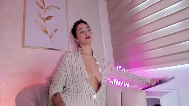 thaliacollins online show from 09/24/25, 03:59