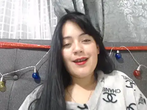 Snapshot of Alisha_99 chatting on 02/06/25, 04:42 Alisha 99 online show from 02/06/25, 04:42