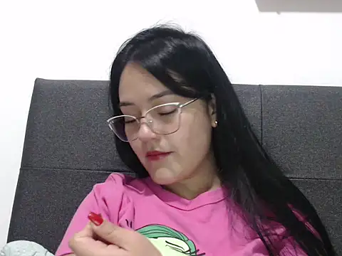 Snapshot of Alisha_99 chatting on 09/17/25, 11:50 Alisha 99 online show from 09/17/25, 11:50