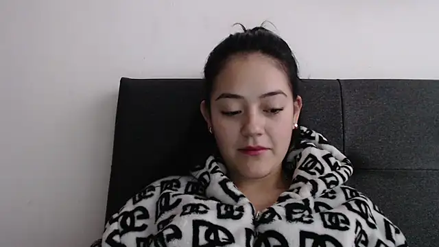 Snapshot of Alisha_99 chatting on 09/25/25, 12:31 Alisha 99 online show from 09/25/25, 12:31