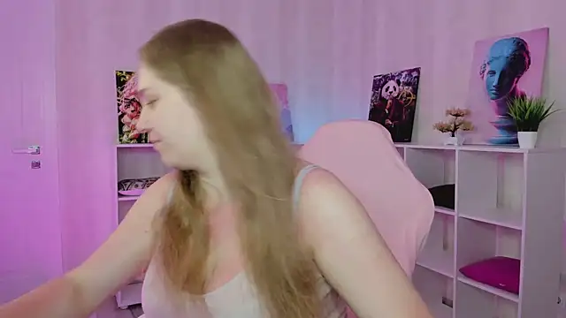 Megan Violer online show from 07/07/26, 05:17