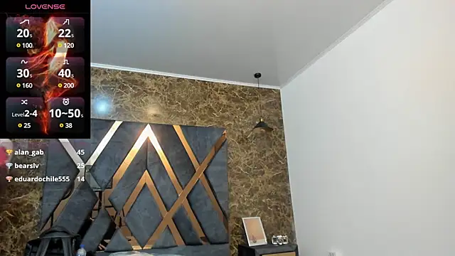 CodyWalkerR online show from 12/24/24, 05:23