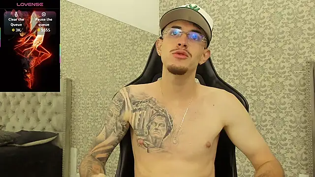 Snapshot of CodyWalkerR chatting on 11/08/25, 11:47 CodyWalkerR online show from 11/08/25, 11:47