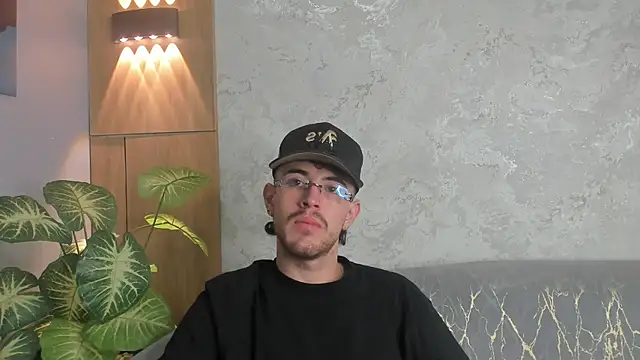 CodyWalkerR online show from 06/11/26, 05:33