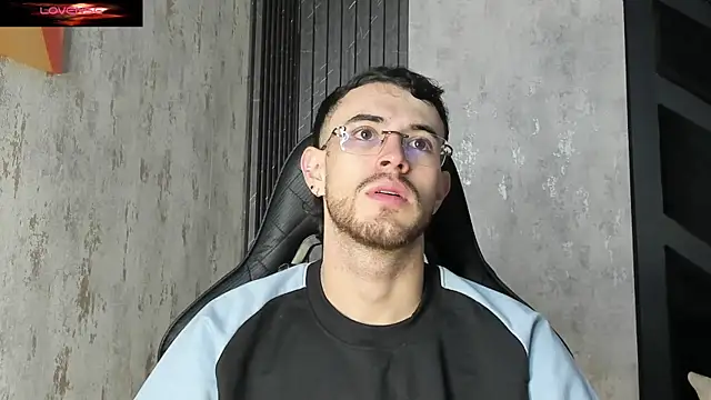 CodyWalkerR online show from 07/10/26, 05:37