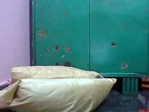 Snapshot of SahilBBC-0 chatting on 11/24/25, 10:48 SahilBBC-0 online show from 11/24/25, 10:48