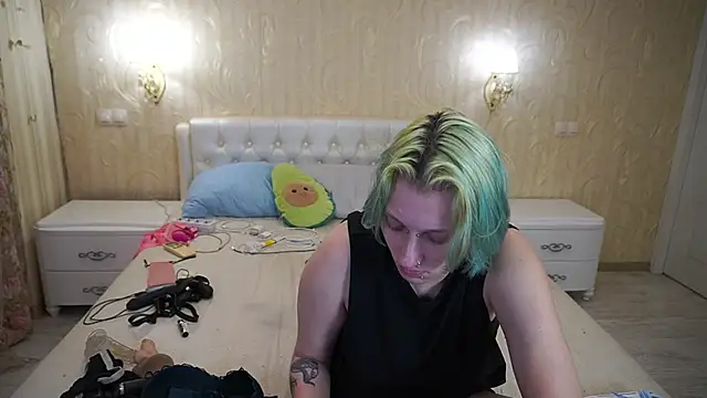 LunaaMayy online show from 06/19/26, 11:08