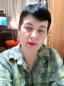 NicoleOlla online show from 12/24/24, 11:17