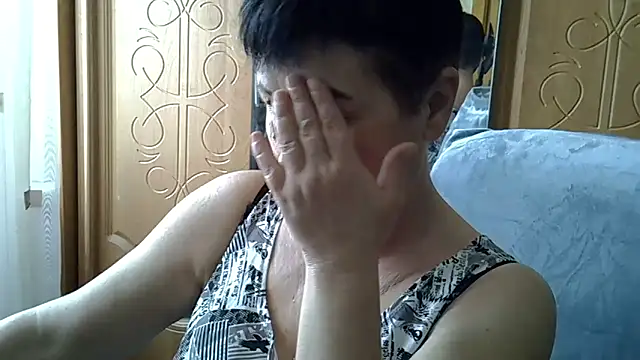 NicoleOlla online show from 01/31/25, 08:01