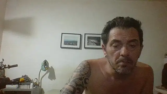 Snapshot of brasiliana49 chatting on 06/25/26, 12:21 brasiliana49 online show from 06/25/26, 12:21