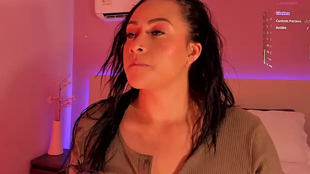 Snapshot of Miss_Ambeer chatting on 11/14/25, 05:11 Miss Ambeer online show from 11/14/25, 05:11