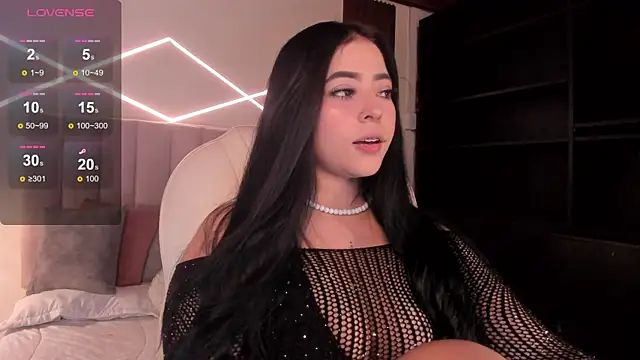 Snapshot of Maaiitee chatting on 12/04/25, 06:16 Maaiitee online show from 12/04/25, 06:16