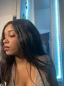 lovekaylaa online show from 02/18/25, 10:16