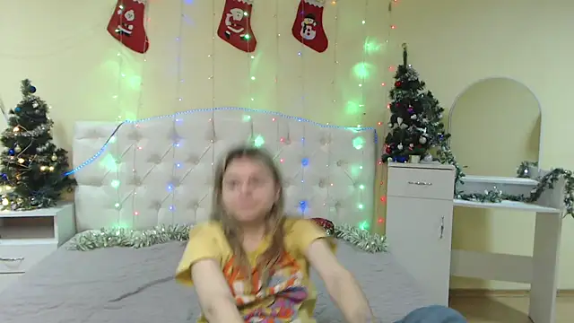 TinaRedly online show from 12/21/24, 01:21