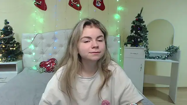 TinaRedly online show from 12/28/24, 10:47