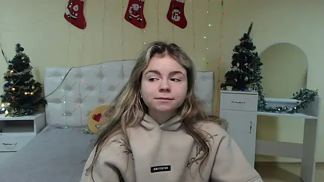 TinaRedly online show from 01/05/25, 09:59